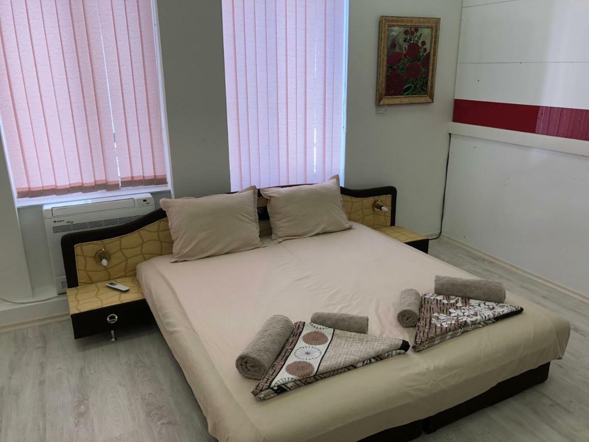Guest Rooms Opera Plovdiv Eksteriør bilde