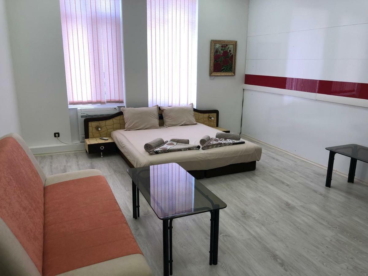 Guest Rooms Opera Plovdiv Eksteriør bilde