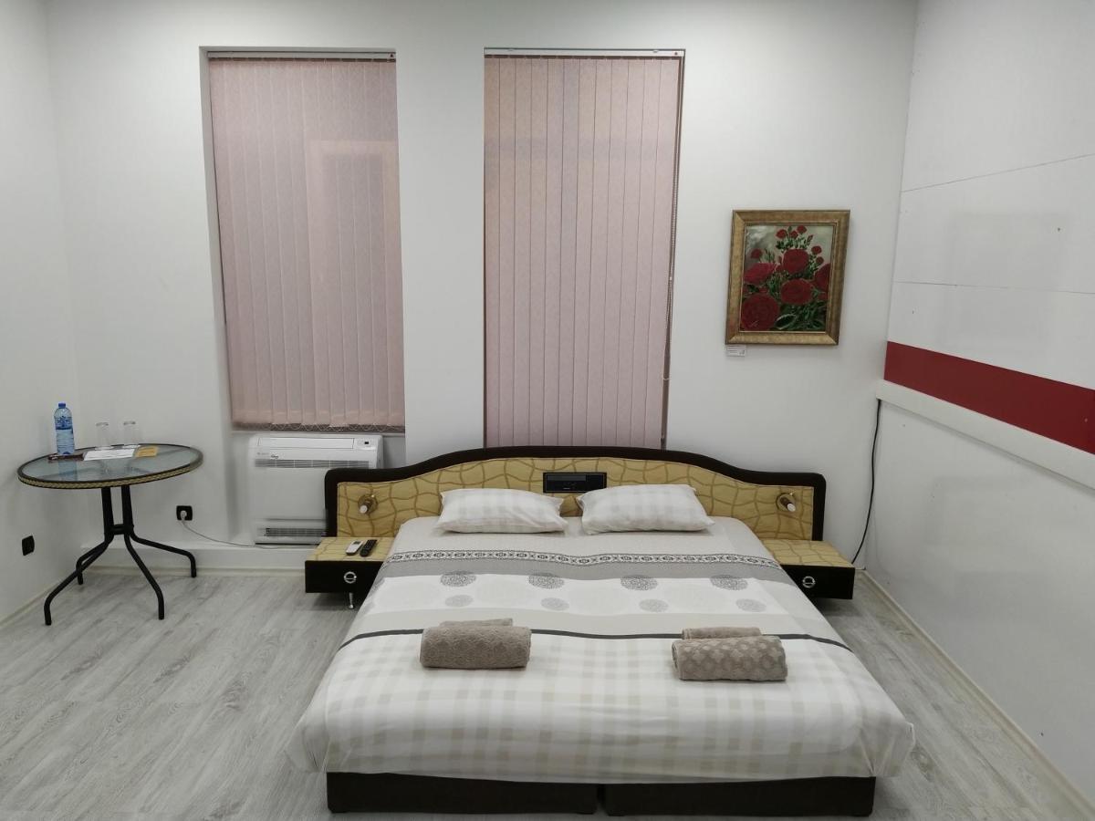 Guest Rooms Opera Plovdiv Eksteriør bilde